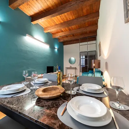 Lägenhet Deluxe In Palazzo Storico - Centro - Ajaccio *