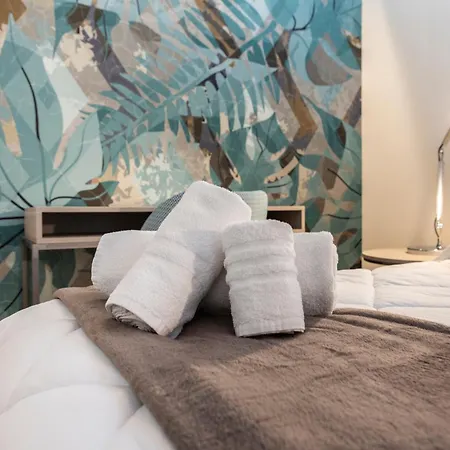 Deluxe In Palazzo Storico - Centro - Ajaccio Lägenhet